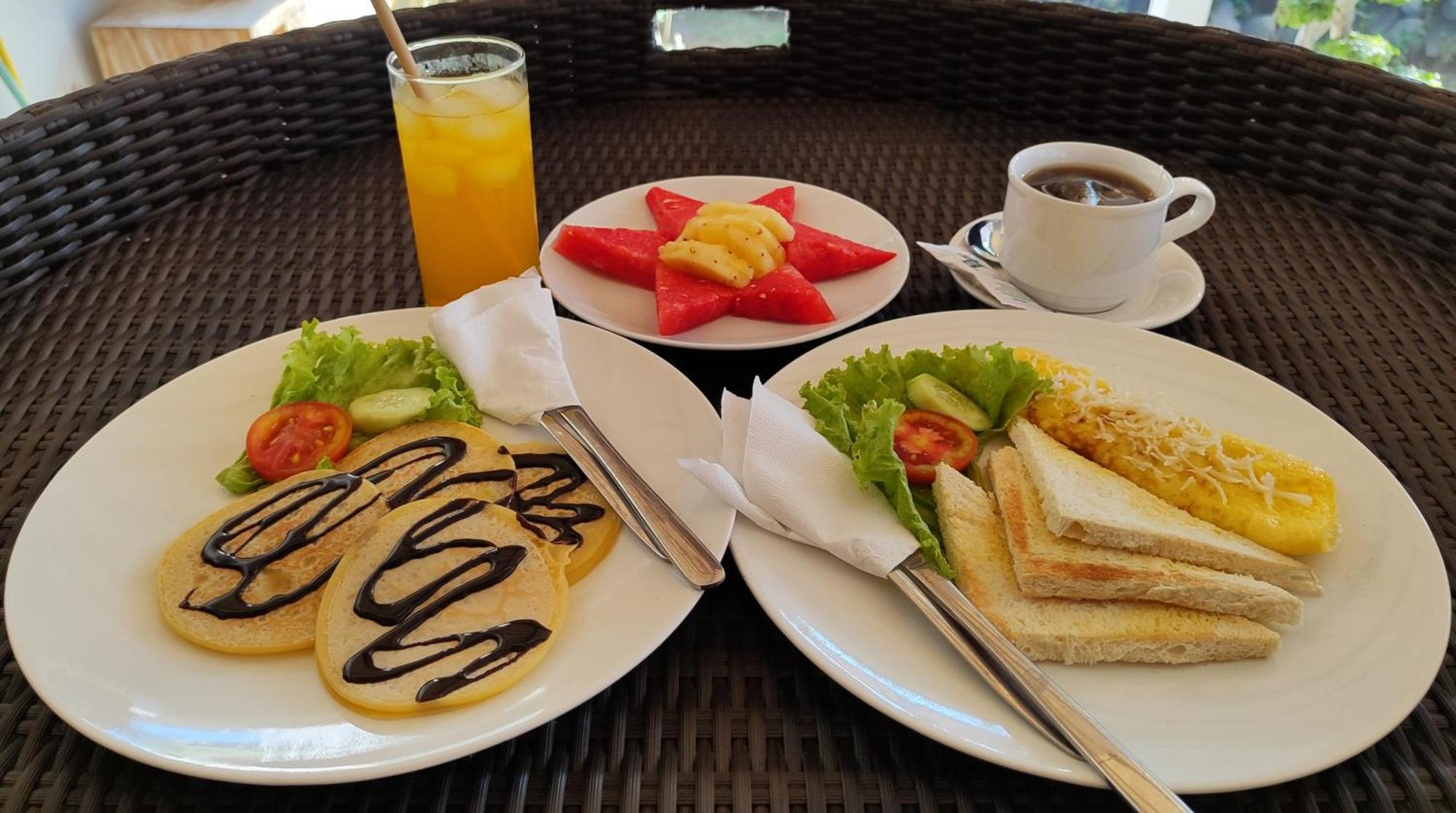 Grand Cory Hotel Batununggul Ngoại thất bức ảnh